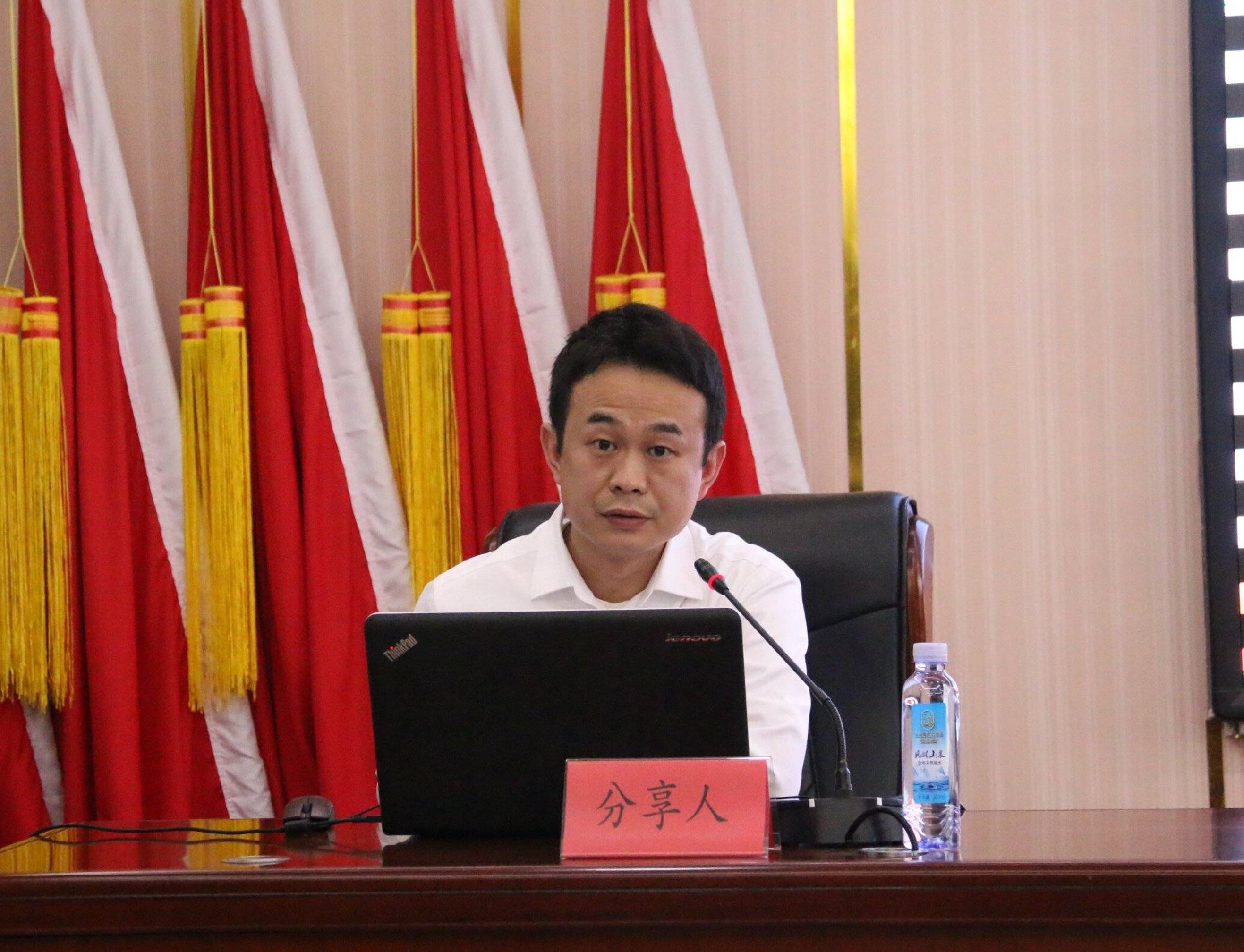 墨香四溢“书香俄罗斯专享会294官网”绽放思想之花—俄罗斯专享会294官网建设集团“书香俄罗斯专享会294官网”读书分享会精彩回顾（第一期③）